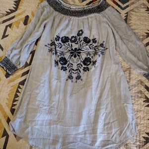 Off the shoulder light pinstripe Dress M